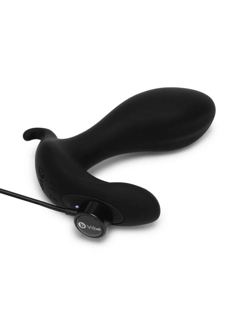 B-Vibe Expanding Plug Rechargeable Silicone with Remote Anal Plug - Image 3