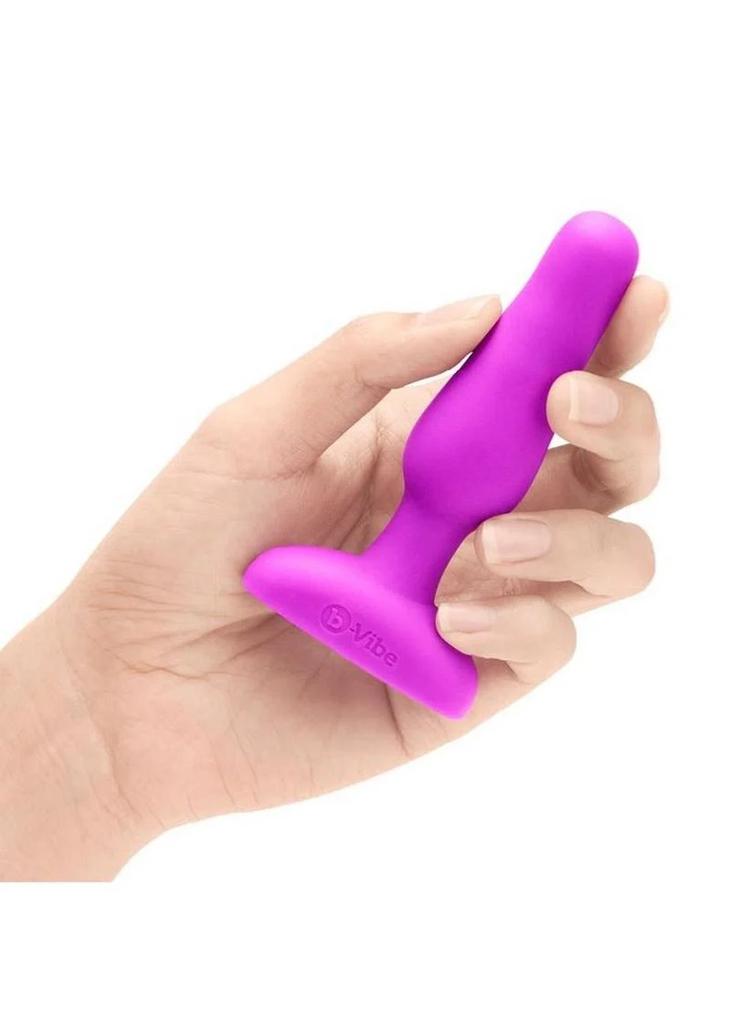 B-Vibe Novice Plug Rechargeable Silicone Anal Plug with Remote Control - Image 4