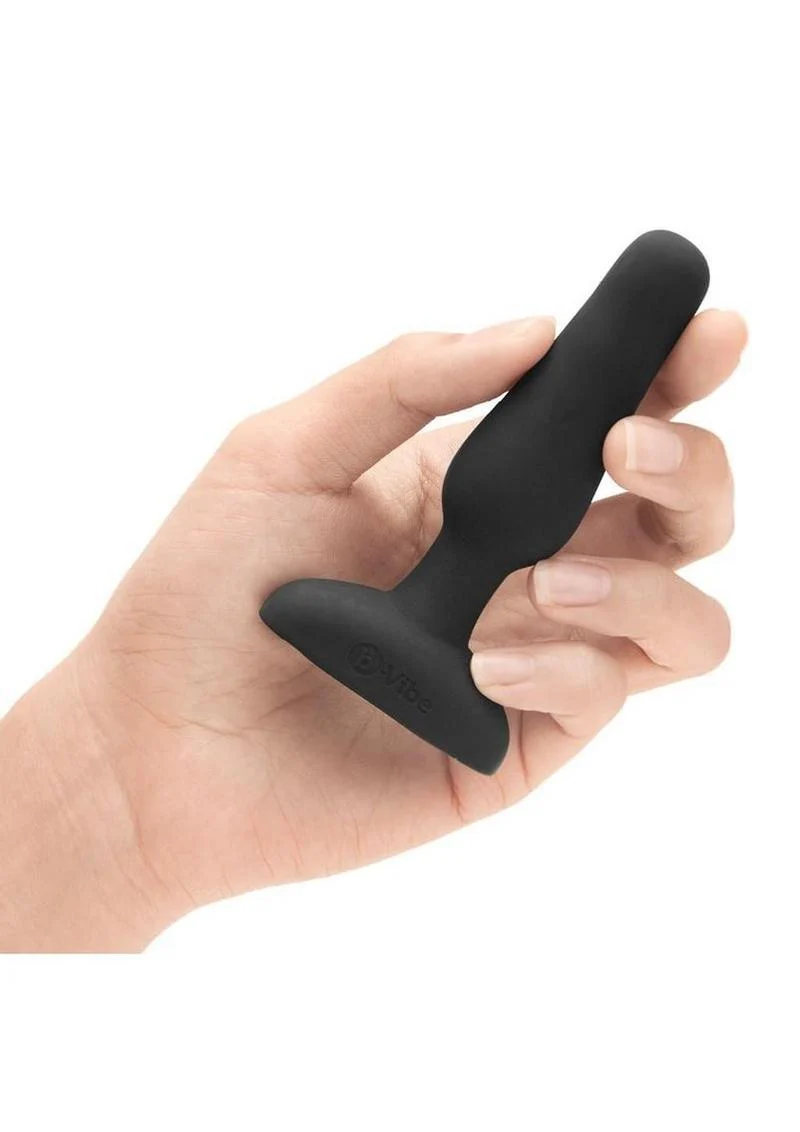 B-Vibe Novice Plug Rechargeable Silicone Anal Plug with Remote Control - Image 7