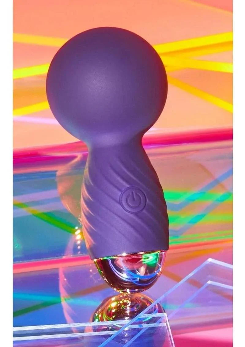 Itsy Bitsy Rechargeable Silicone Bullet - Image 5