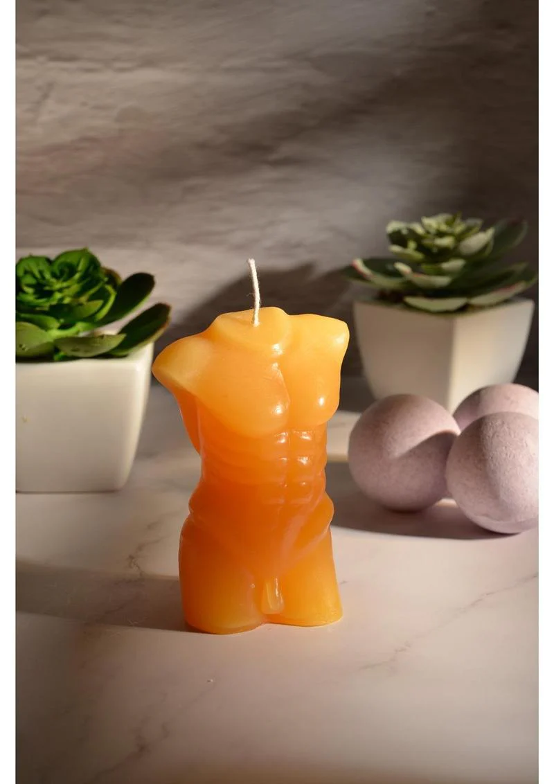 Lacire Torso Form IV Candle - Image 4