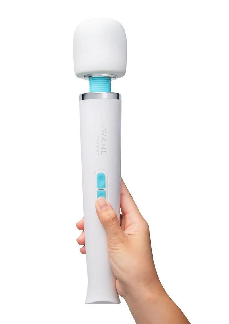 Le Wand Classique Rechargeable Silicone Wand Massager - Image 3