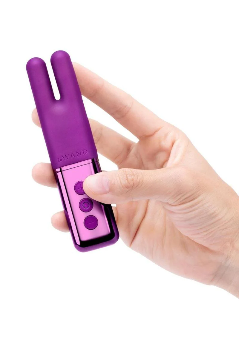 Le Wand Deux Silicone Rechargeable Dual Vibrator - Image 9