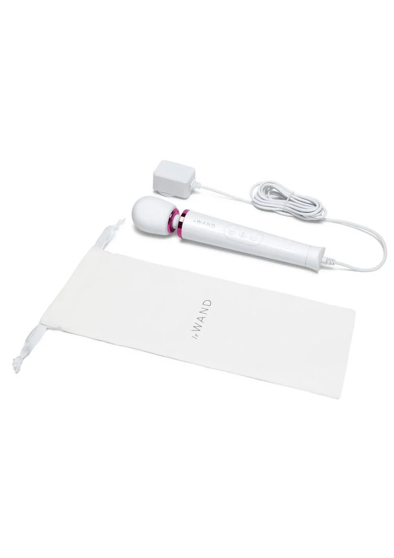 Le Wand Powerful Petite Plug-In Massager - Image 5