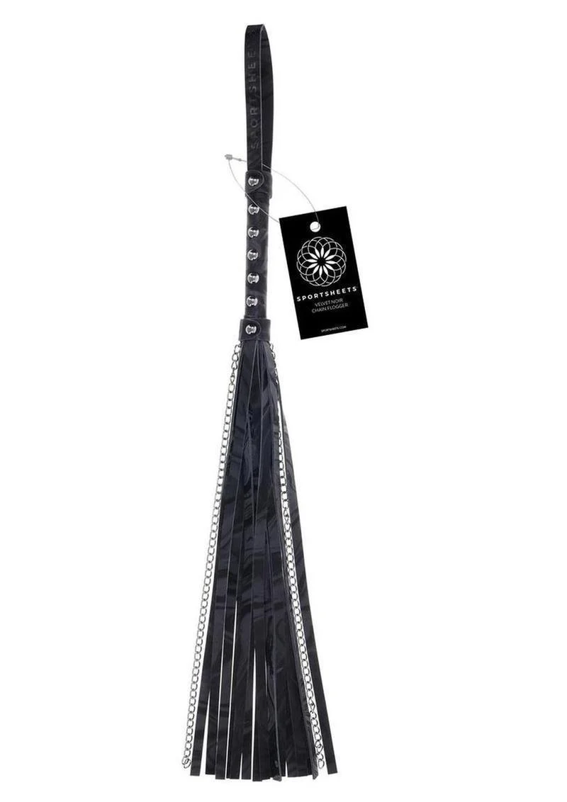 Velvet Noir Chain Flogger - Image 2